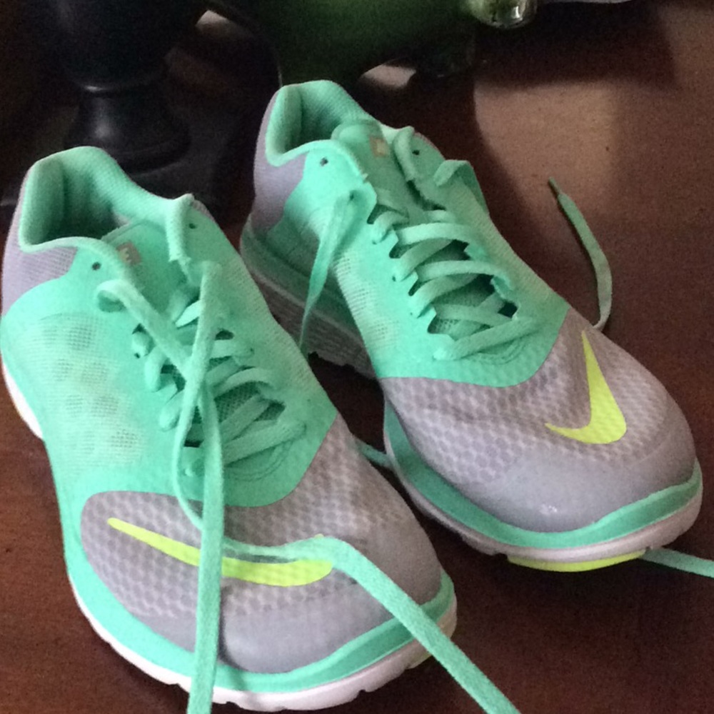 Nike fusion sneakers